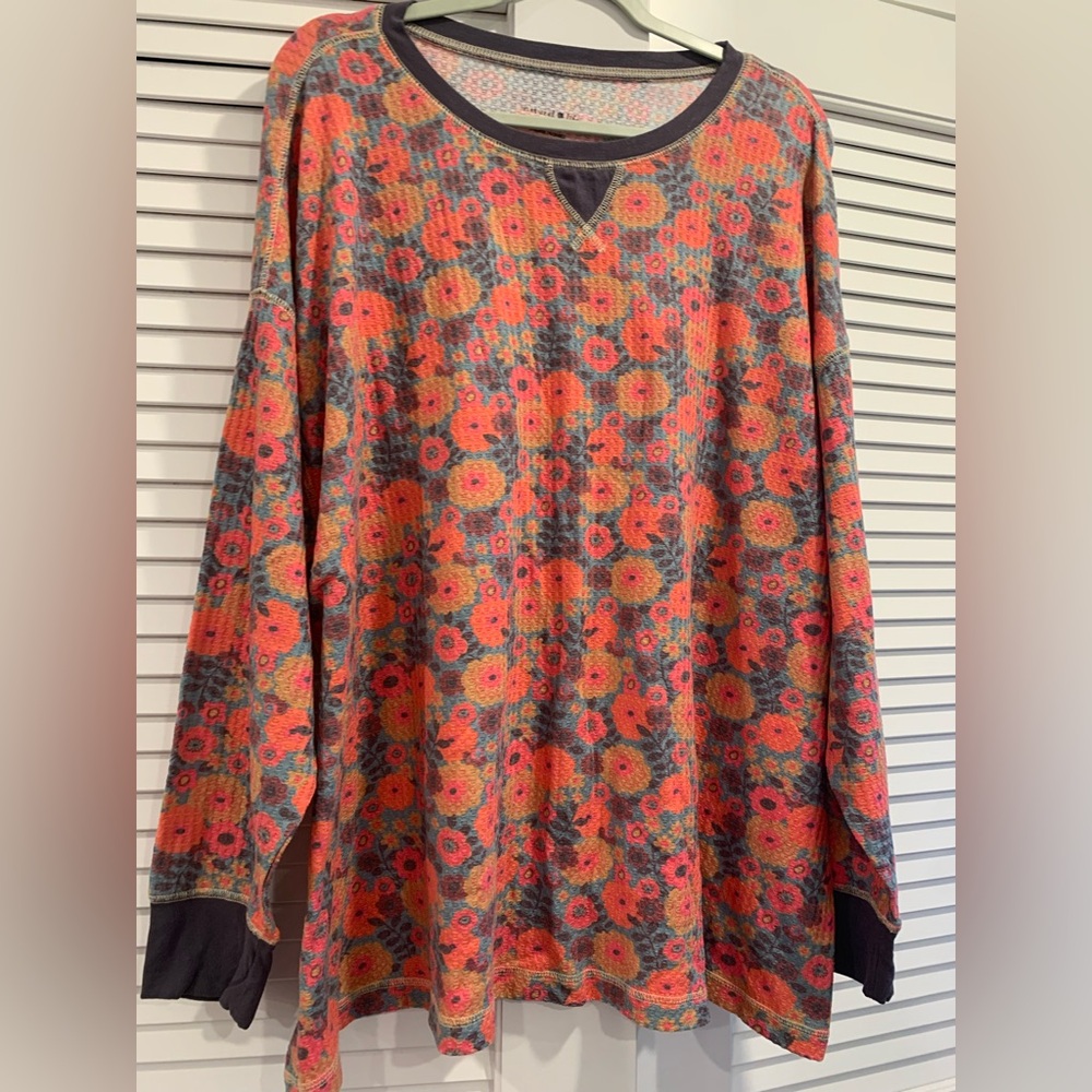 NATURAL LIFE Multicolor Floral Long Sleeve Top - Picture 2 of 4